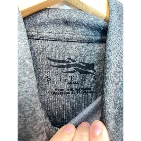 Sitka Gear Hoodie Athletic Dri Fit Polyester Pullover Gray Men's Size Small - Picture 3 of 7